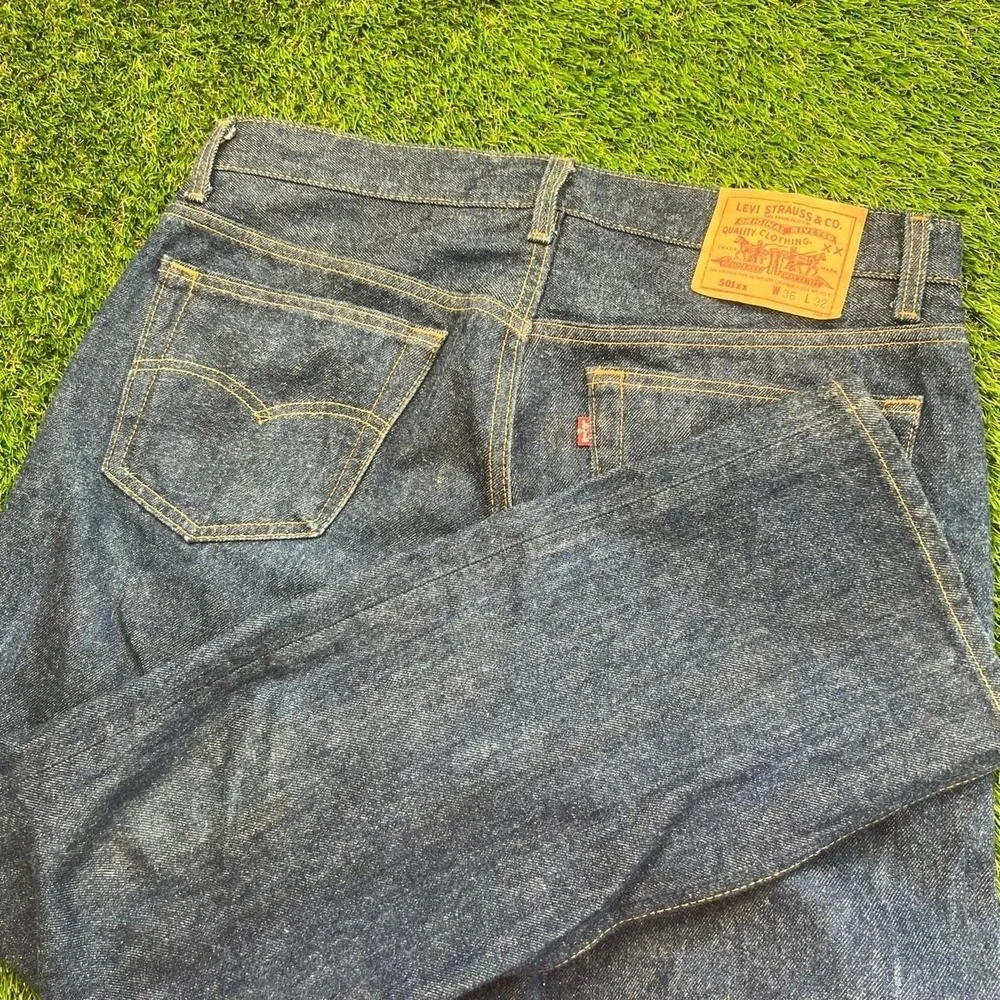 Vintage Levis 501 XX 1993 Fuzzy Denim Made USA Selvedge Feel Dark Wash W36x32